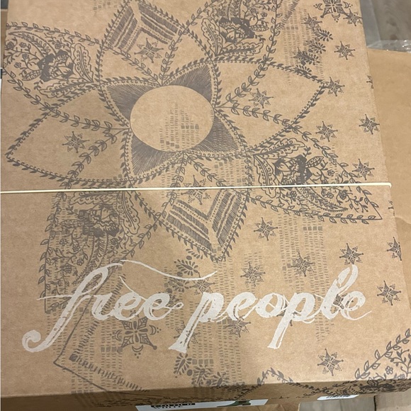 Free People James leather chelsea ankle boots size 39.5 US 9.5 new in box - Picture 4 of 5